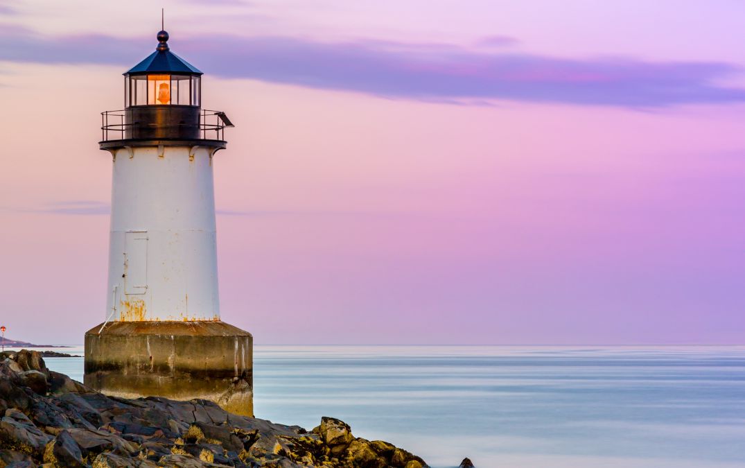 a lighthouse symbolising addiction counselling